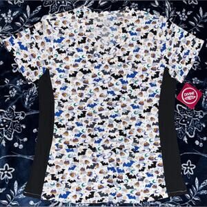 NWT! Divine Stretch Halloween Bats & Candy Corn Graphic Print Scrub Top 19” P2P